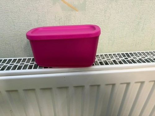 Tupperware - ,